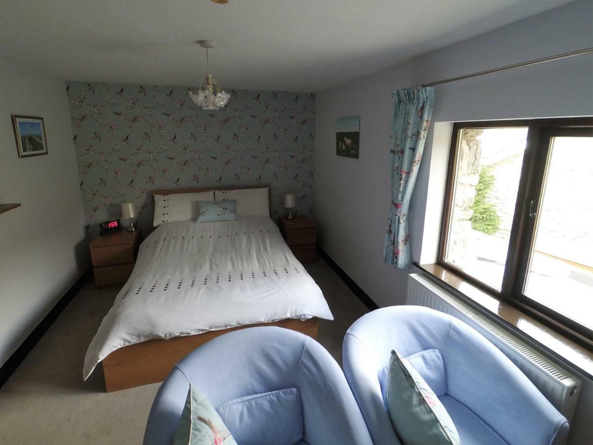 Scar Close Farmhouse Hotel Settle Exterior foto